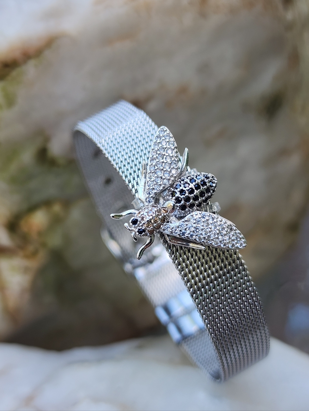 Contemporary Jewelry Busy Bee Bracelet Elegant Belt Rhodium Platinum plated